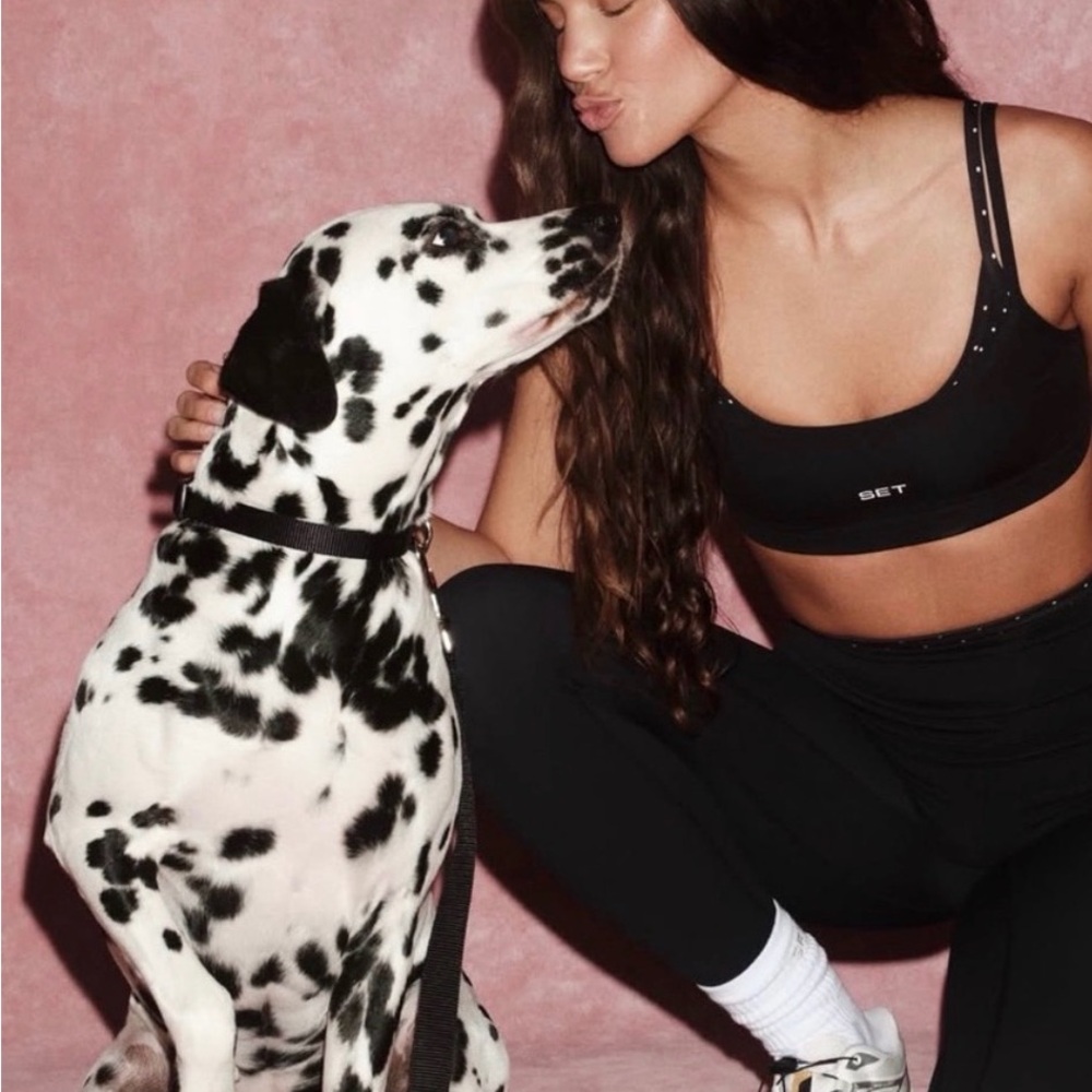 Set Active Dalmatian sports bra and leggings